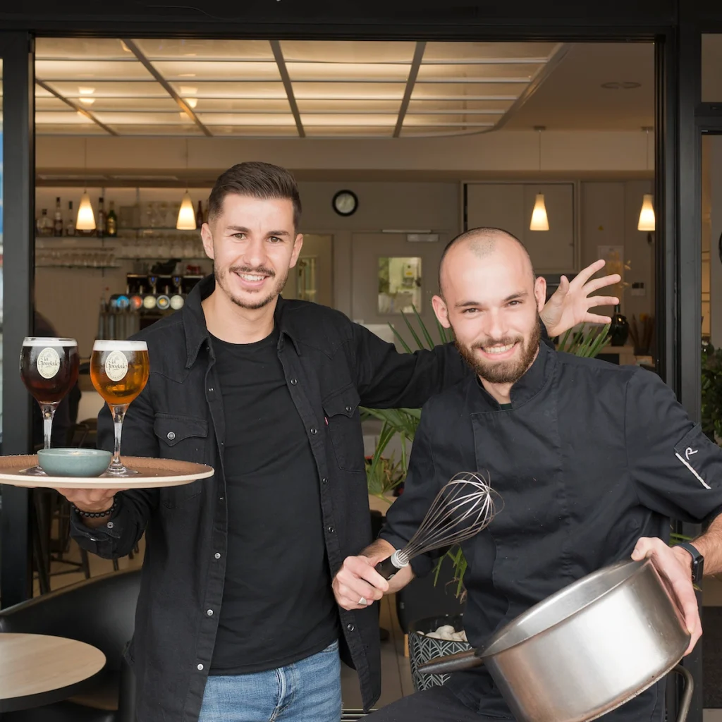 Dylan et Corentin, les gérants du bar/restaurant brasserie